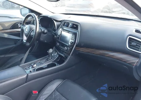 2017 Nissan Maxima 3.5 Platinum z USA, uszkodzony, nr VIN 1N4AA6AP6HC453491